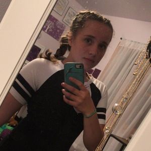 Meet your Posher, Vanessa